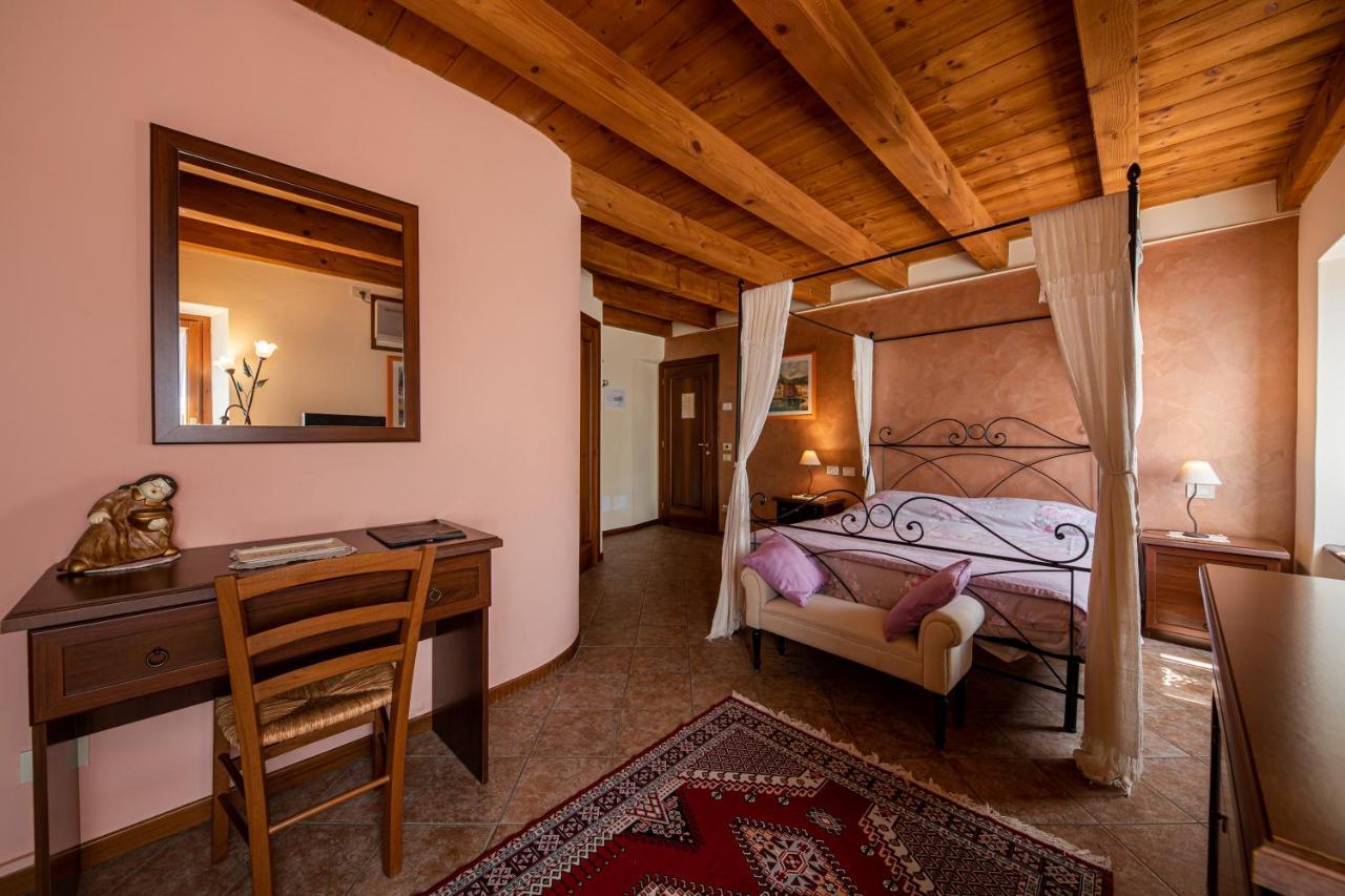 Agriturismo Borgo Di Calmasino Бардолино Экстерьер фото