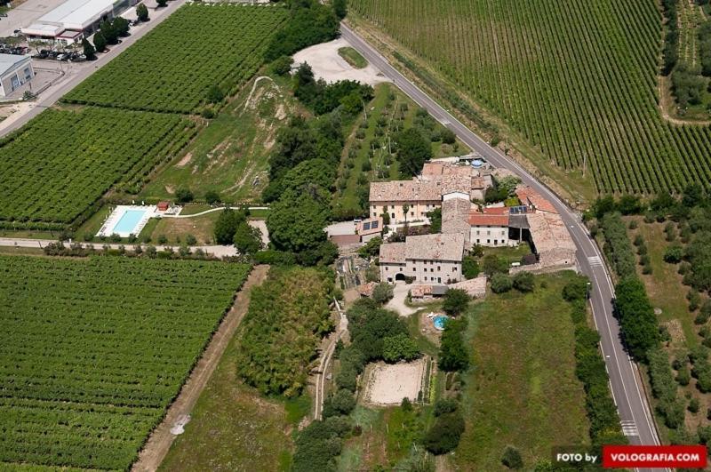 Agriturismo Borgo Di Calmasino Бардолино Экстерьер фото